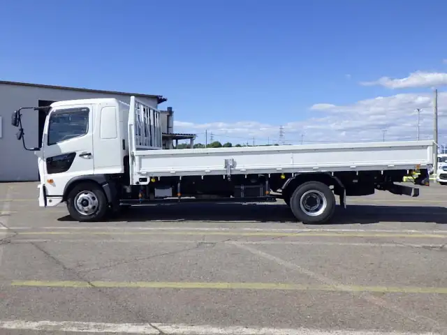 日野 レンジャー 中型/増トン 平ボディ ベッド 2KG-FD2ABAの中古トラック画像4