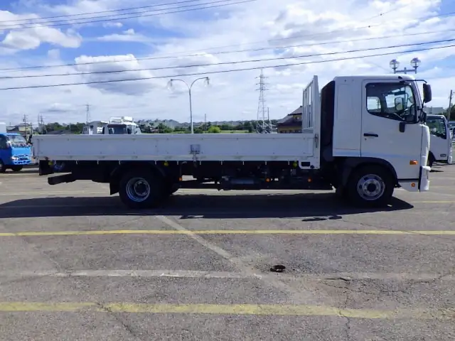 日野 レンジャー 中型/増トン 平ボディ ベッド 2KG-FD2ABAの中古トラック画像2