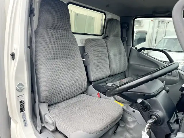 トヨタ ダイナ 小型 冷凍冷蔵 低温 床ステンの中古トラック画像10
