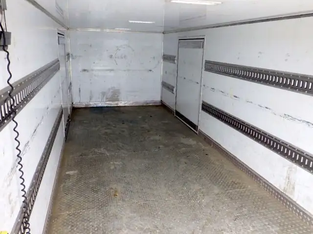 日野 レンジャー 中型/増トン アルミバン パワーゲート サイドドアの中古トラック画像6