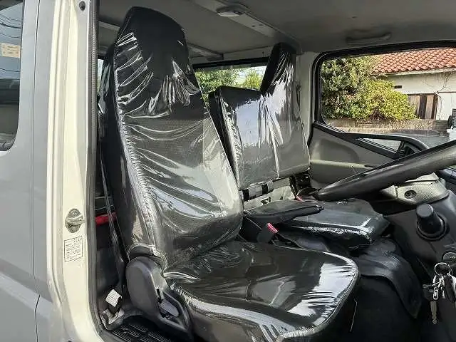 三菱 キャンター 小型 平ボディ Wキャブ パワーゲートの中古トラック画像11