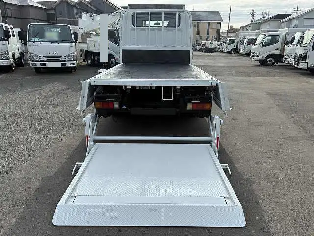 三菱 キャンター 小型 平ボディ Wキャブ パワーゲートの中古トラック画像7
