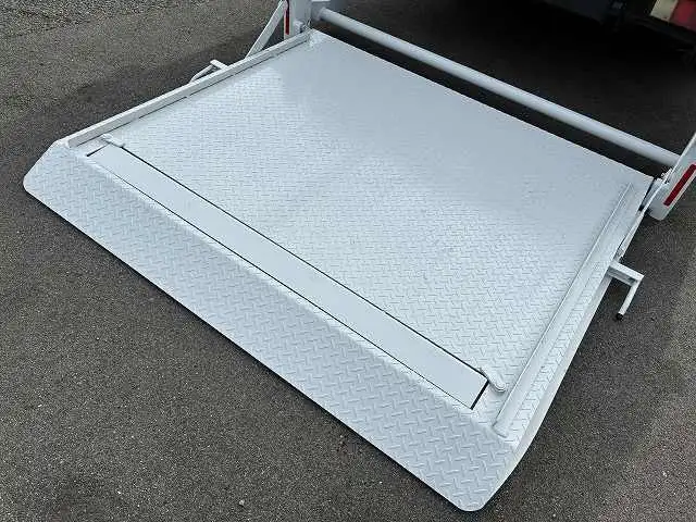 三菱 キャンター 小型 平ボディ Wキャブ パワーゲートの中古トラック画像8