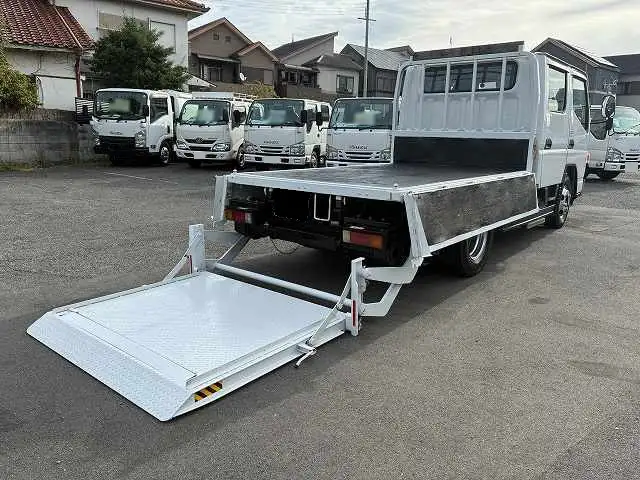 三菱 キャンター 小型 平ボディ Wキャブ パワーゲートの中古トラック画像6