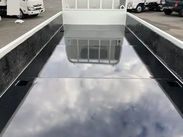 日野 デュトロ 小型 平ボディ 2RG-XZU710M R2の中古トラック画像8