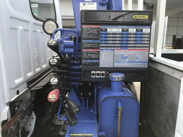 いすゞ エルフ 小型 クレーン付 4段 ラジコンの中古トラック画像9