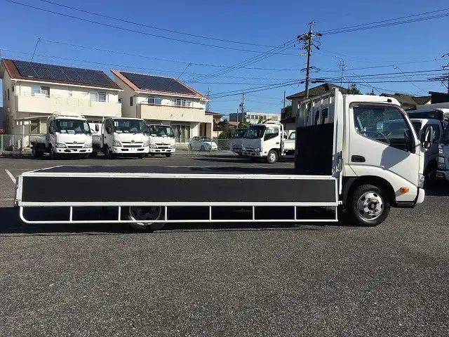 トヨタ ダイナ 小型 平ボディ 2RG-XZC655 R2の中古トラック画像6