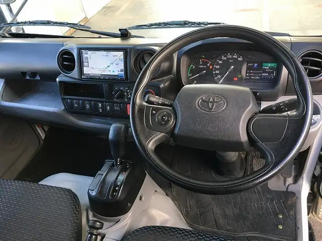 トヨタ ダイナ 小型 平ボディ 2RG-XZC655 R2の中古トラック画像12