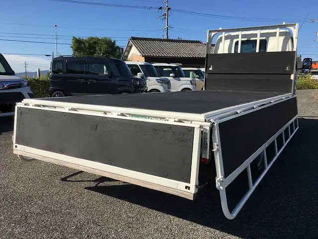 トヨタ ダイナ 小型 平ボディ 2RG-XZC655 R2の中古トラック画像7