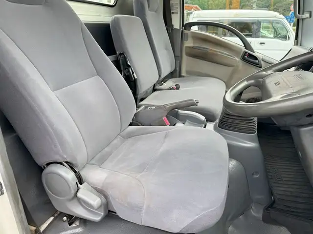 いすゞ エルフ 小型 平ボディ 床鉄板 BDG-NPR85ARの中古トラック画像10