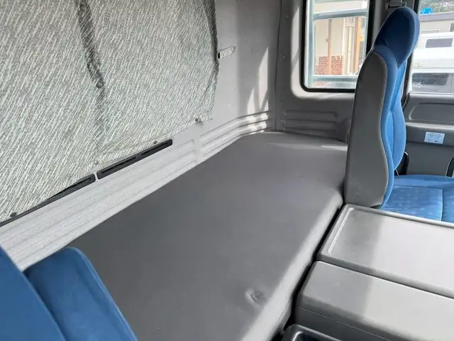 いすゞ ギガ 大型 ウイング エアサス ベッドの中古トラック画像13