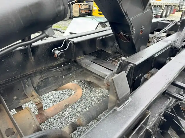 日産UD コンドル 中型/増トン アームロール ツインホイスト ベッドの中古トラック画像像17