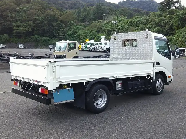 日野 デュトロ 小型 平ボディ 2RG-XZU645M R4の中古トラック画像4