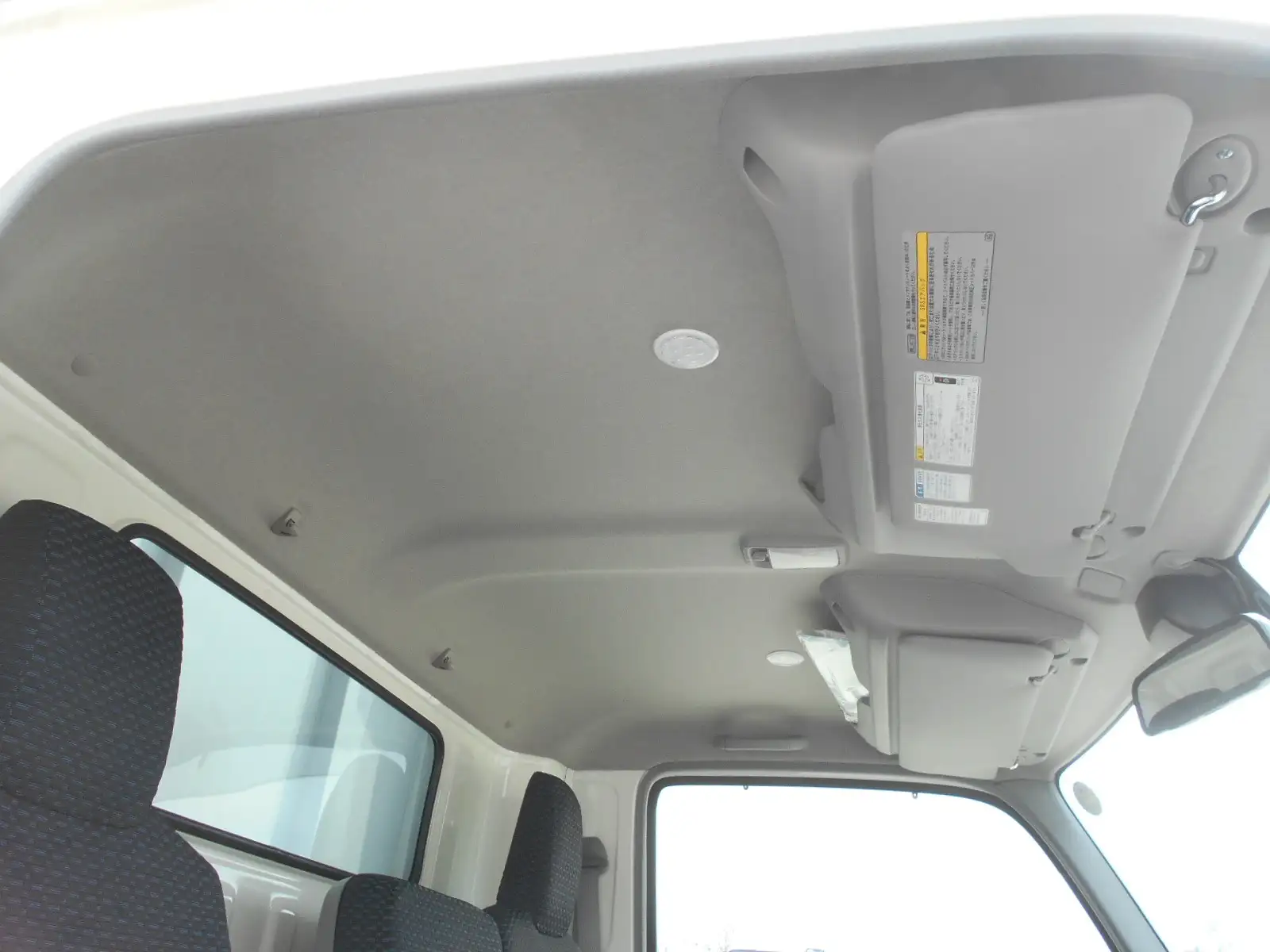 日野 デュトロ 小型 ウイング パワーゲート 2KG-XZU722Mの中古トラック画像11