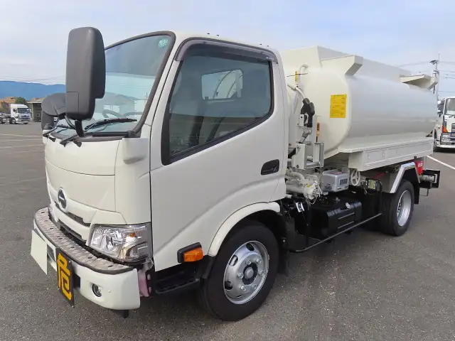 日野 デュトロ 小型 タンク車 ローリー 2KG-XZU640F の中古トラック【車両No.199719】