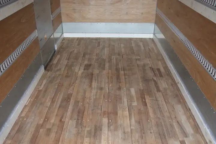 いすゞ エルフ 小型 アルミバン サイドドア 2RG-NPR88ANの中古トラック画像10