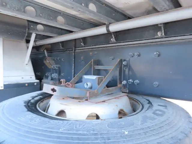 三菱 スーパーグレート 大型 ウイング 床鉄板 エアサスの中古トラック画像18