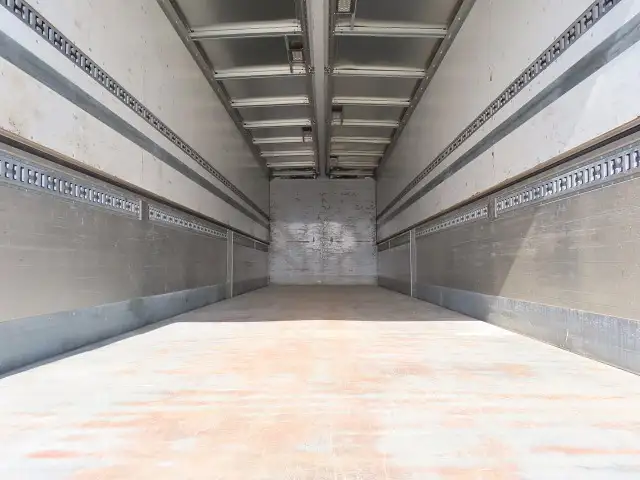 三菱 スーパーグレート 大型 ウイング 床鉄板 エアサスの中古トラック画像9