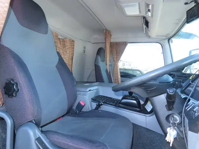 三菱 スーパーグレート 大型 ウイング 床鉄板 エアサスの中古トラック画像11