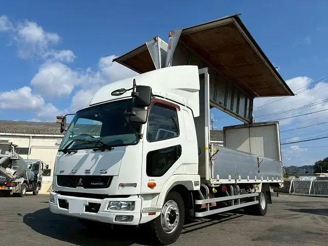 三菱 ファイター 中型/増トン ウイング ベッド QKG-FK62FZの中古トラック画像5