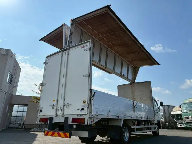 三菱 ファイター 中型/増トン ウイング ベッド QKG-FK62FZの中古トラック画像6