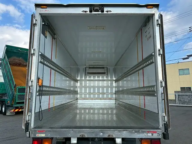 いすゞ フォワード 中型/増トン 冷凍冷蔵 低温 パワーゲートの中古トラック画像5
