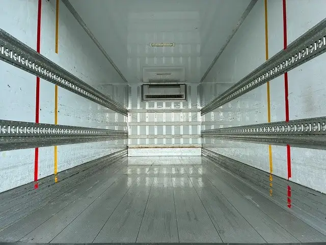 いすゞ フォワード 中型/増トン 冷凍冷蔵 低温 パワーゲートの中古トラック画像6