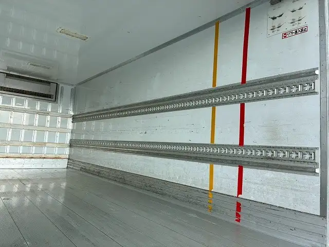 いすゞ フォワード 中型/増トン 冷凍冷蔵 低温 パワーゲートの中古トラック画像8