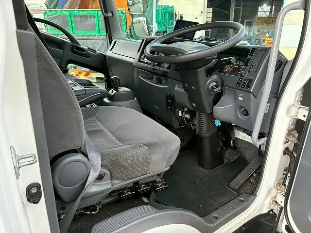 いすゞ フォワード 中型/増トン 冷凍冷蔵 低温 パワーゲートの中古トラック画像12