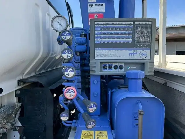 いすゞ エルフ 小型 クレーン付 5段 ラジコンの中古トラック画像9