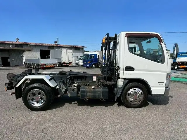 三菱 キャンター 小型 アームロール ツインホイスト カスタムの中古トラック画像4