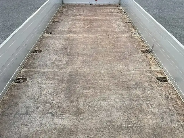 いすゞ フォワード 中型/増トン 平ボディ アルミブロック エアサスの中古トラック画像10