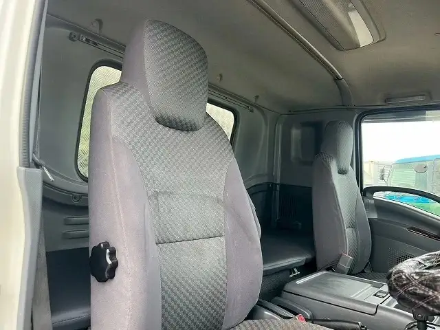 いすゞ フォワード 中型/増トン 平ボディ アルミブロック エアサスの中古トラック画像11