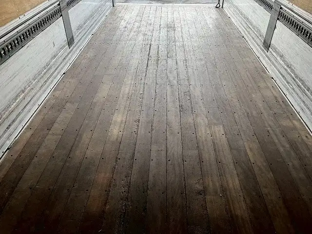 日野 レンジャー 中型/増トン ウイング パワーゲート ベッドの中古トラック画像9