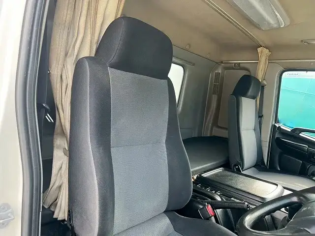 日野 レンジャー 中型/増トン ウイング パワーゲート ベッドの中古トラック画像12