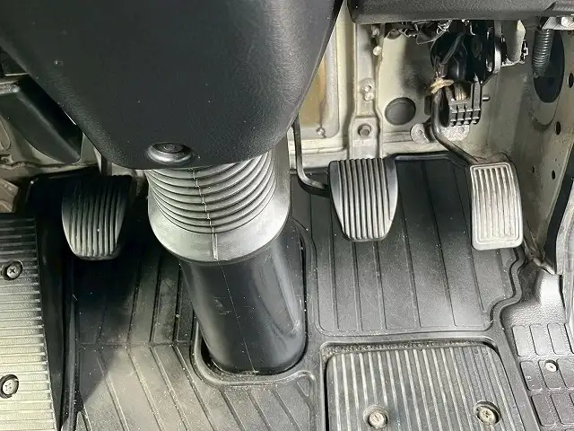 日野 レンジャー 中型/増トン ウイング パワーゲート ベッドの中古トラック画像16