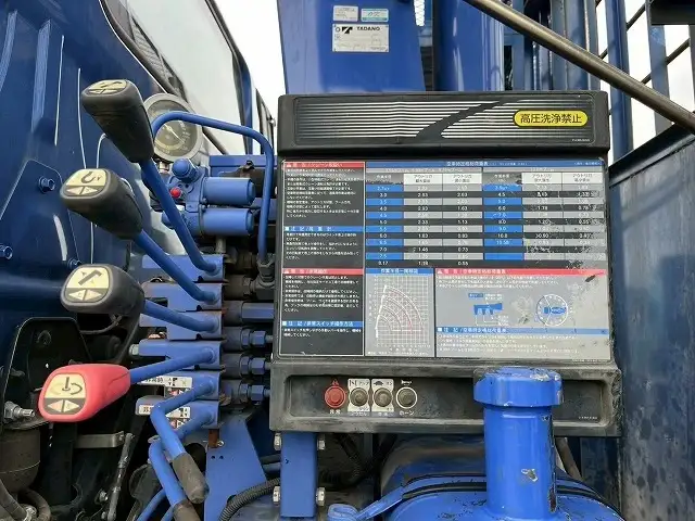 日野 プロフィア 大型 クレーン付 エアサス 4段の中古トラック画像10