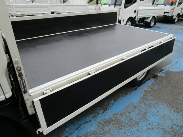 いすゞ エルフ 小型 平ボディ TRG-NJR85A H29の中古トラック画像8