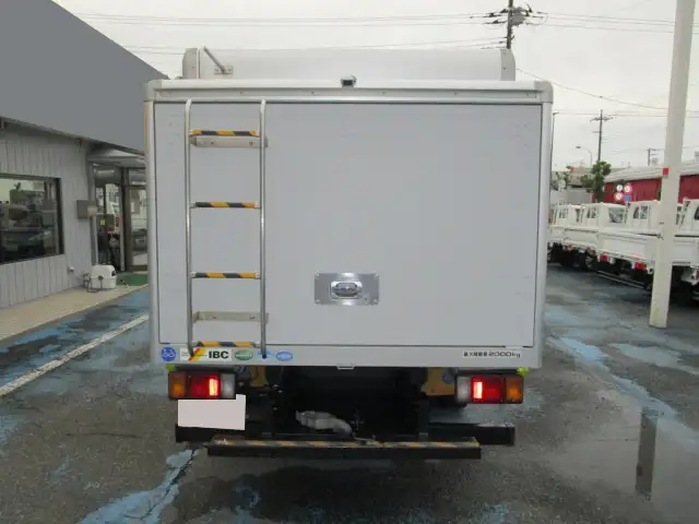 いすゞ エルフ 小型 アルミバン ボトルカー サイドドアの中古トラック画像4