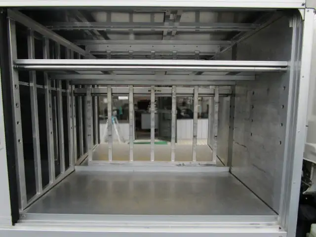 いすゞ エルフ 小型 アルミバン ボトルカー サイドドアの中古トラック画像6