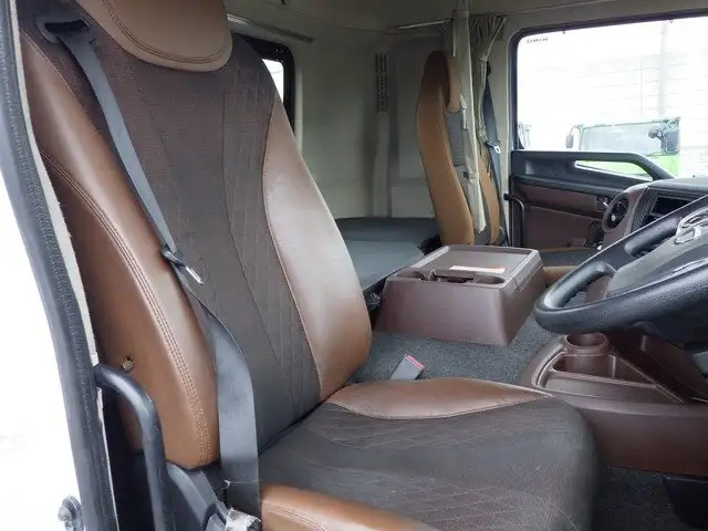 日野 プロフィア 大型 トラクター 2デフ ベッドの中古トラック画像6