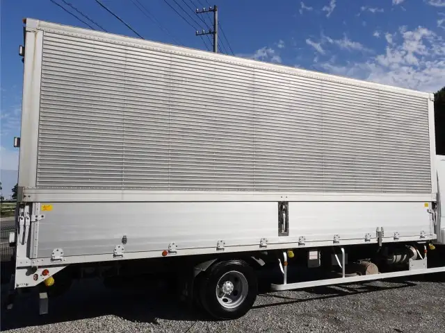 三菱 ファイター 中型/増トン ウイング 床鉄板 ベッドの中古トラック画像3