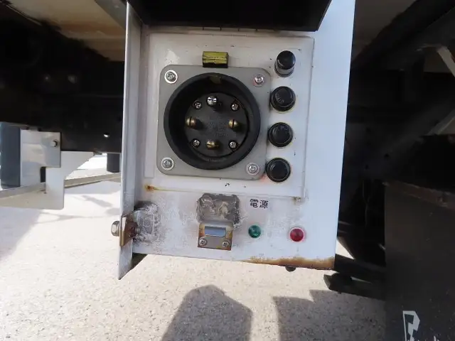 いすゞ エルフ 小型 冷凍冷蔵 低温 スタンバイの中古トラック画像16