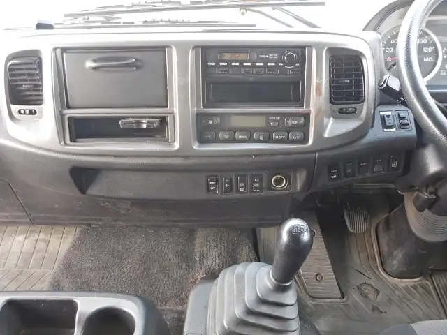 日野 レンジャー 中型/増トン ウイング エアサス ベッドの中古トラック画像12