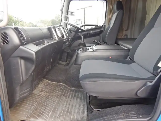 日野 レンジャー 中型/増トン ウイング エアサス ベッドの中古トラック画像11