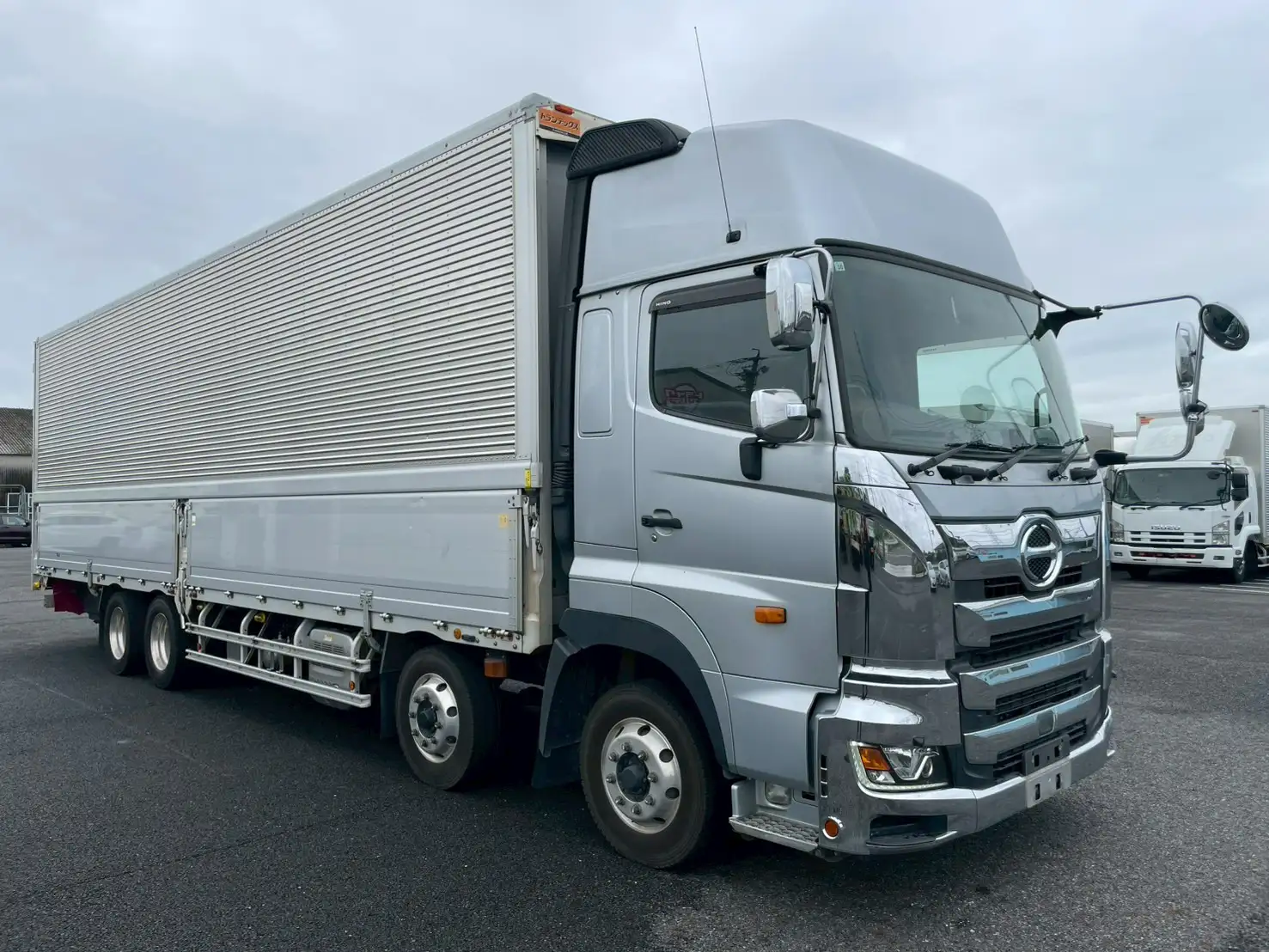 日野 プロフィア 大型 ウイング ハイルーフ エアサスの中古トラック画像3