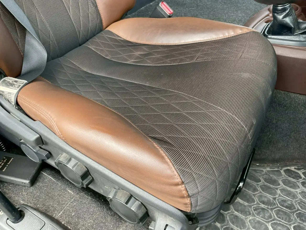 日野 プロフィア 大型 ウイング ハイルーフ エアサスの中古トラック画像10