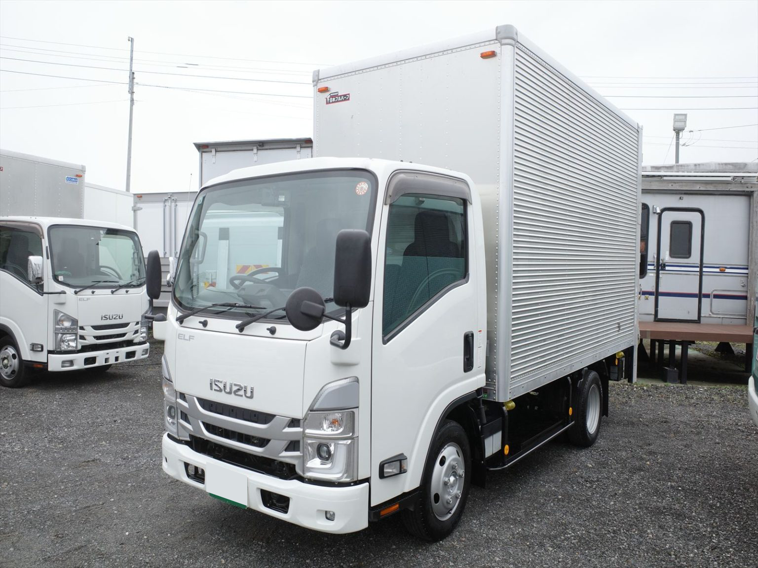 いすゞ エルフ 小型 アルミバン パワーゲート サイドドア の中古トラック【車両No.199704】