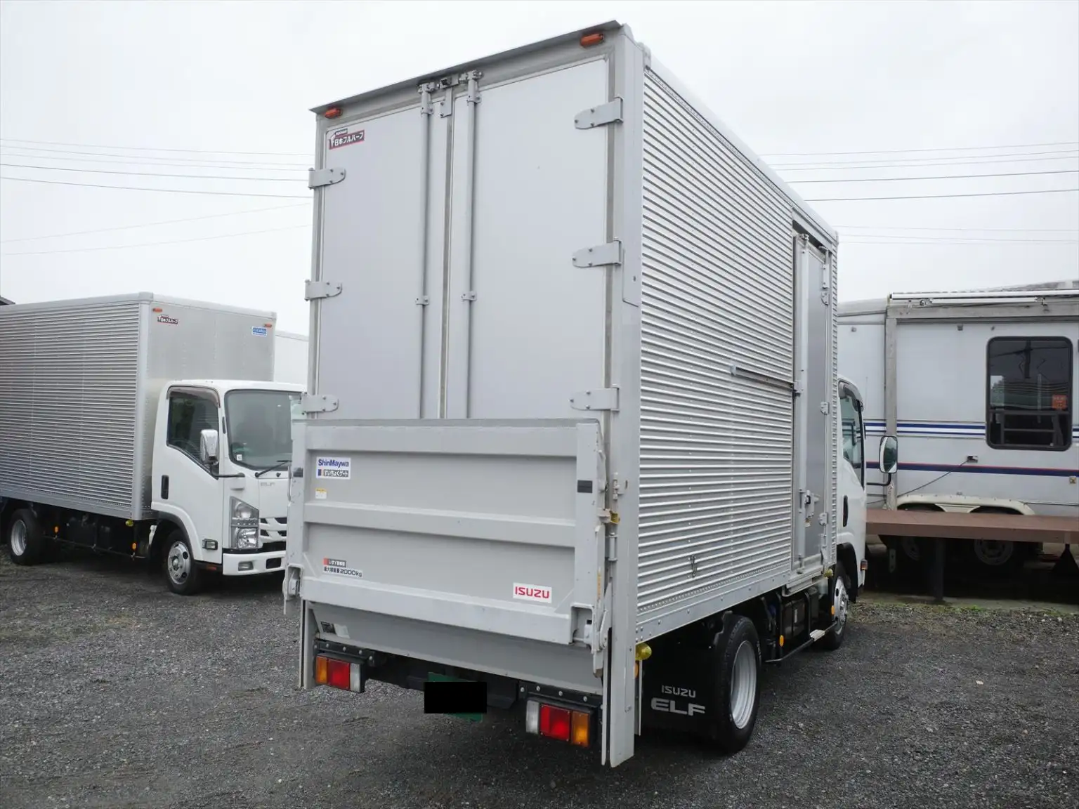 いすゞ エルフ 小型 アルミバン パワーゲート サイドドアの中古トラック画像4