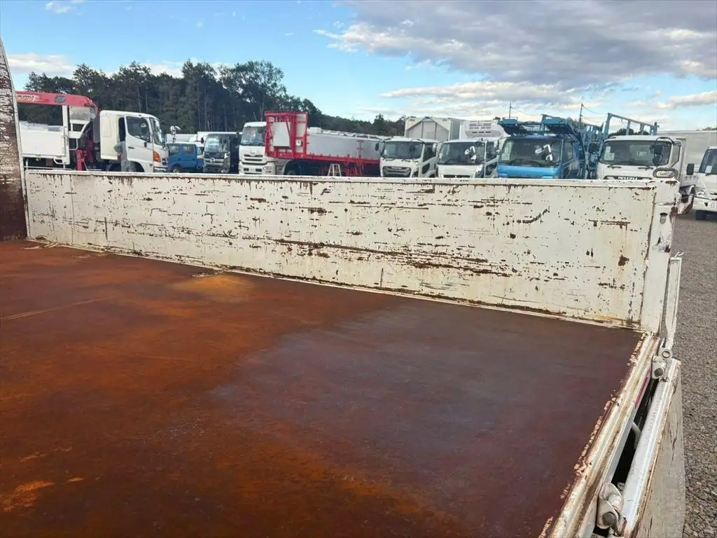 いすゞ エルフ 小型 平ボディ 床鉄板 2RG-NJR88Aの中古トラック画像9